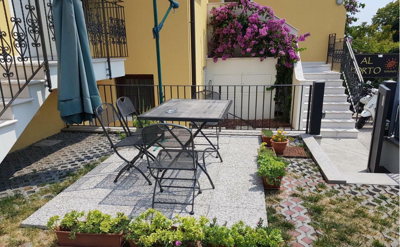 Graziosa Al Porto Villa Moniga del Garda ภายนอก รูปภาพ